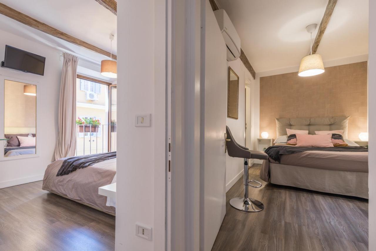 Domus De Fiori Lägenhet Rom Exteriör bild