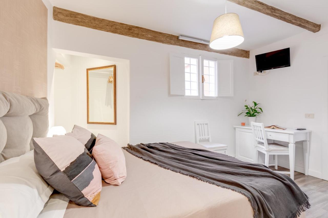 Domus De Fiori Lägenhet Rom Exteriör bild